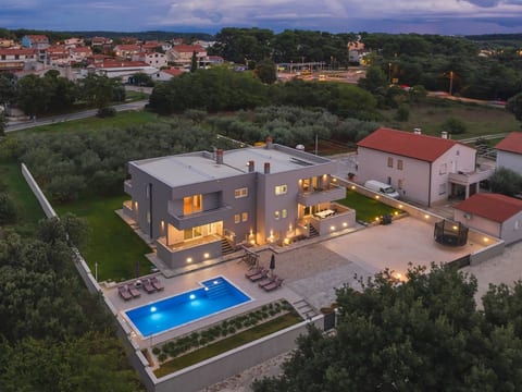 Villa Grande T&D