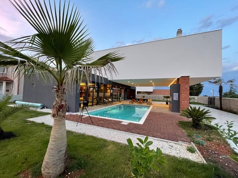 Villa Mediterraneo 2