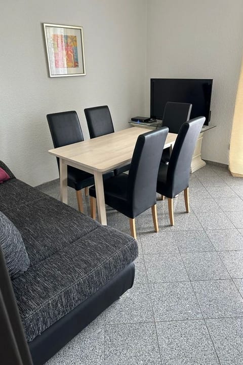 Wohnung in Naterki mit Terrasse, Garten und Grill