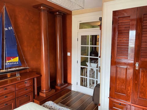 Extraordinary, Nautical 1br Apt Close to Arenas