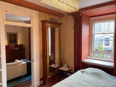 Extraordinary, Nautical 1br Apt Close to Arenas