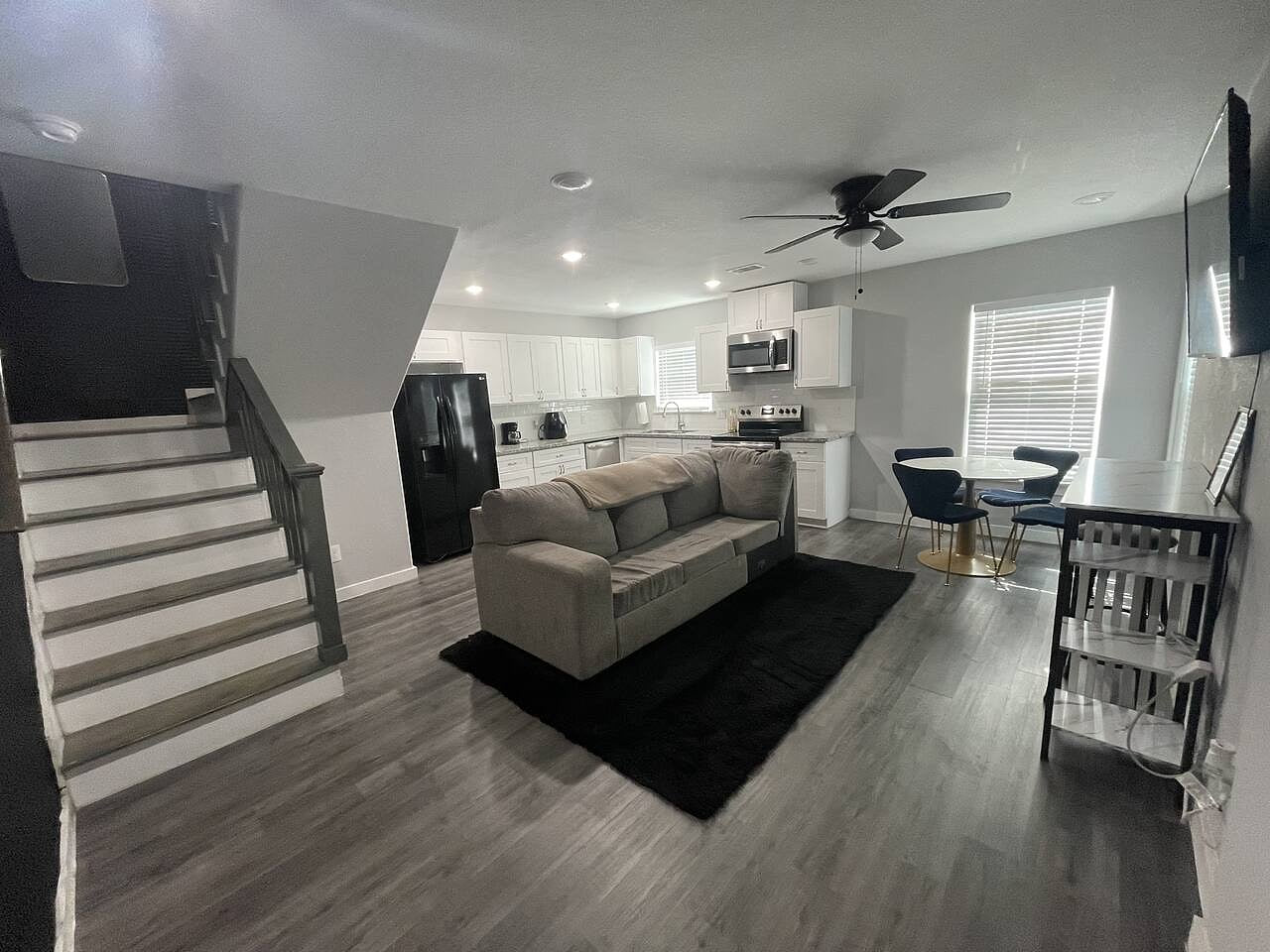 Elegant East Houston Getaway