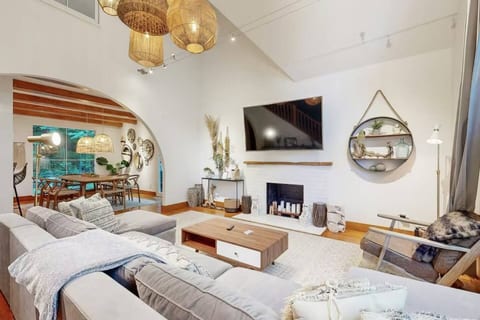 Heartwood Manor