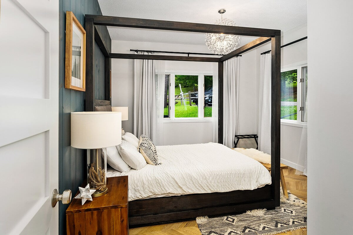 Lakefront Luxury | Giants Ridge | Pet-Friendly image 17