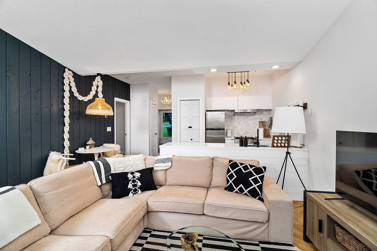 Lakefront Luxury | Giants Ridge | Pet-Friendly image 8