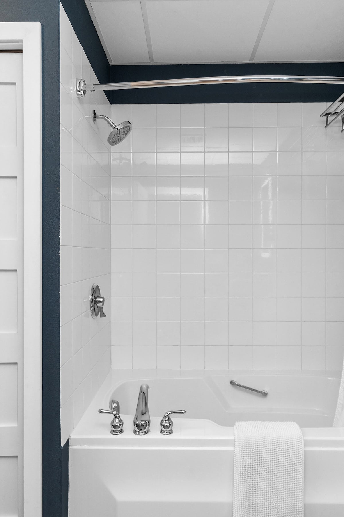 Lakefront Luxury | Giants Ridge | Pet-Friendly image 27