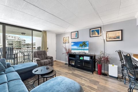 Open entertainment area. Complete with two power chaise lounge chairs that recline.