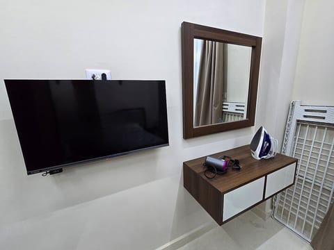 Sheraton - New & Stylish Flat image 3
