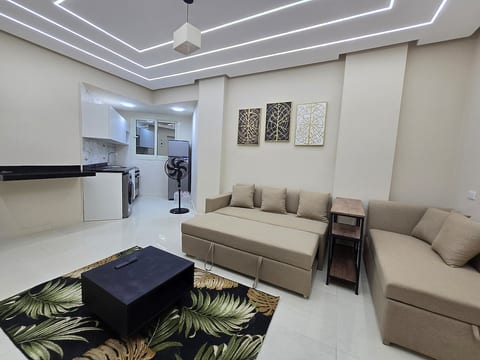 Sheraton - New & Stylish Flat image 1