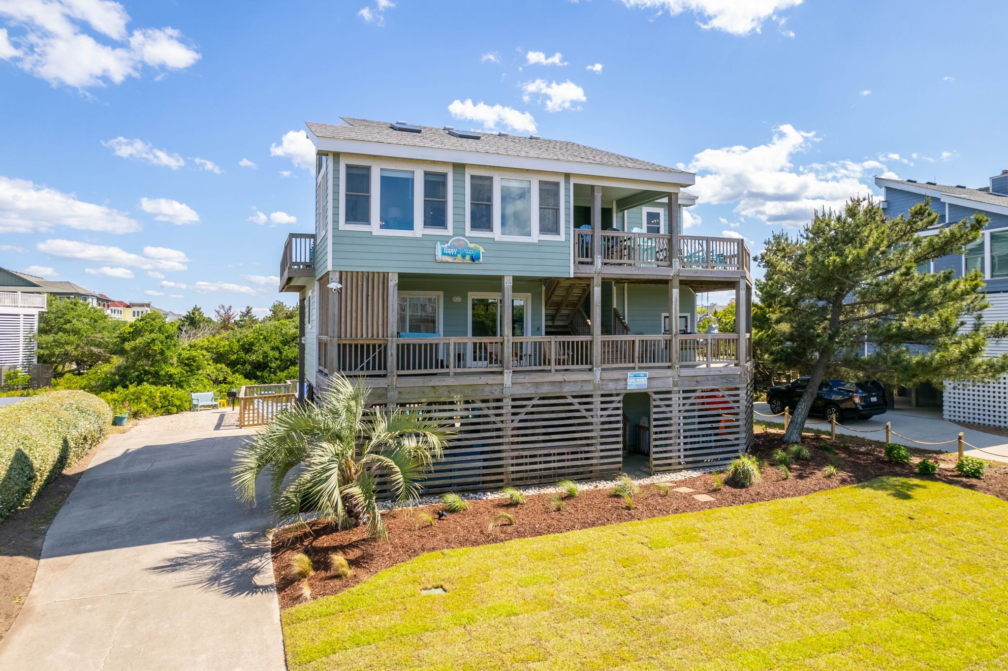 Happy Daze Corolla Light Resort
