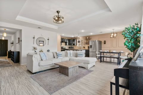 Fort Worth Firepit Retreat • Pet-Friendly Home