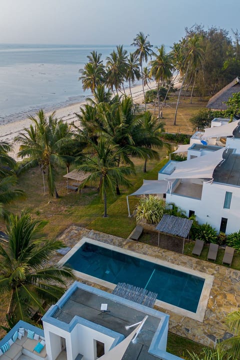 Ahadi-Beach-Villa 1