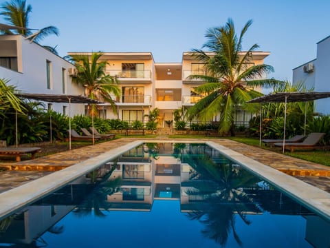 Ahadi-Beach-Villa 1
