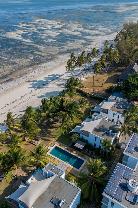 Ahadi-Beach-Villa 1