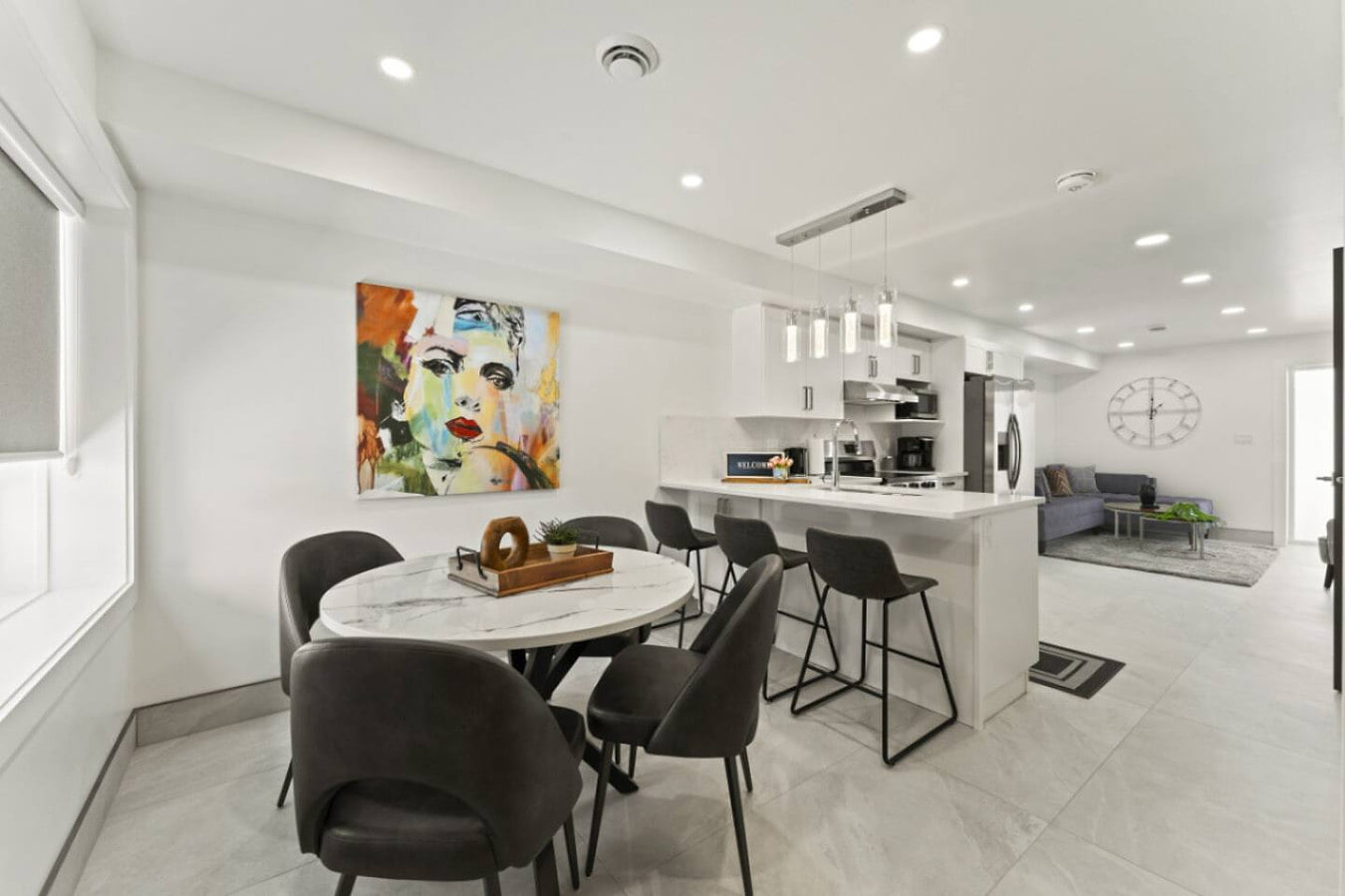 Luxury 171-8 Condos with Magnificent Lakeview