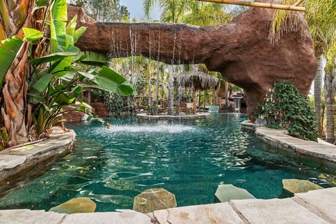 Paradise Lagoon Resort Style Pool Getaway
