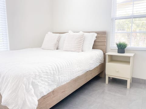 Central Charm in Hillcrest near Scripps Mercy