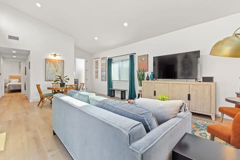 Newly Remodeled OB Beach house