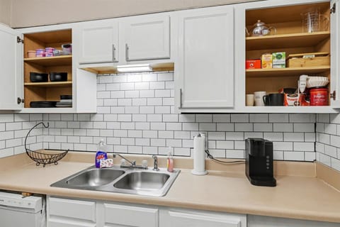 Stylish Condo Minutes from FSU and Downtown