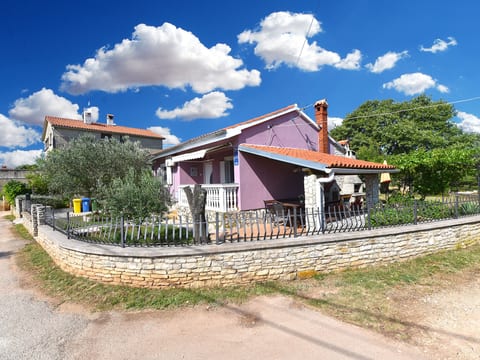 Apartment 2392