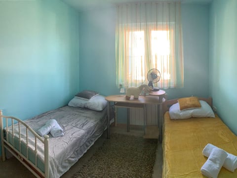 Apartment Julia Orange / HR-11080-01