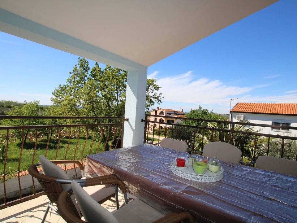 Apartment Julia Orange / HR-11080-01 - Nova Vas, Poreč