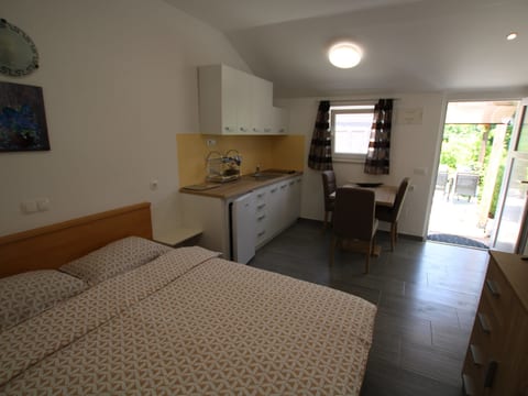 Studio Green Garden / HR-11058-02