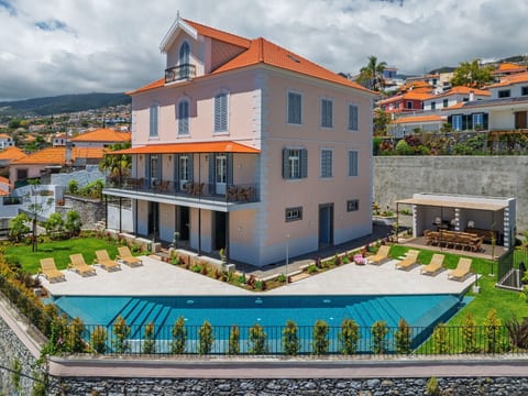 Ferienvilla "Quinta Rosa" mit privatem Pool