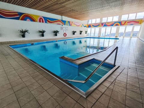 Pool Indoor