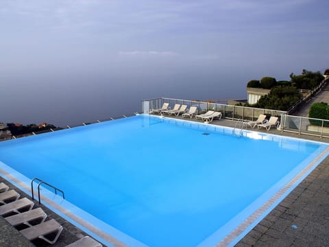 Pool Indoor