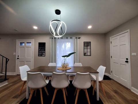 Modern Oasis in Glen Ellyn