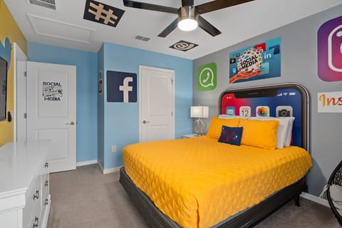 Smart phone room