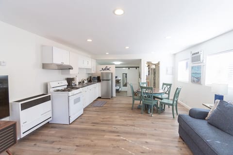 6-Sleeper Coastal Retreat