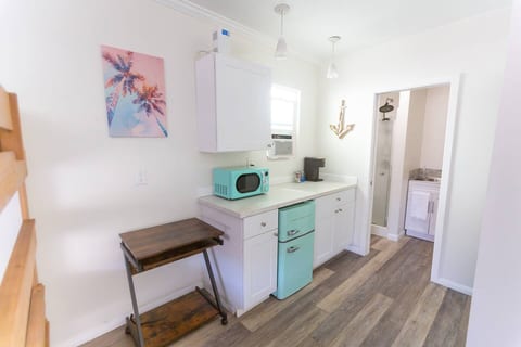 Cute Studio on Mission Blvd