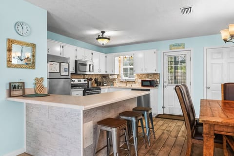 Beautiful Gulf-Coast Townhouse Walk to the Beach
