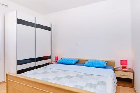 Apartments Nusret - Unit 203351-5