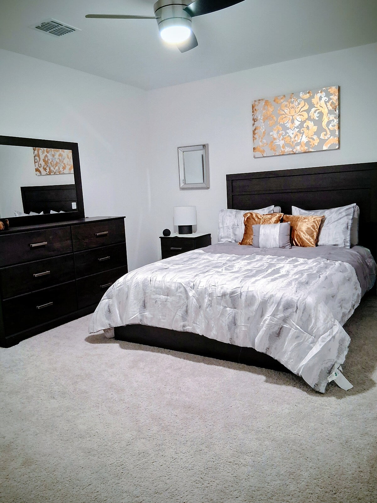 Brand New Modern Home Fully Furnished 4BR 2Bath image 10
