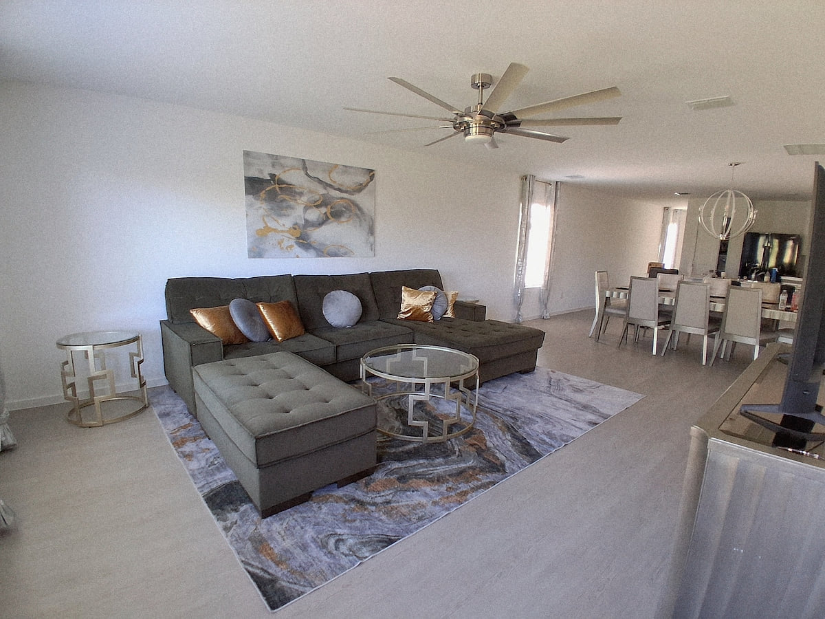 Brand New Modern Home Fully Furnished 4BR 2Bath image 4 Brand New Modern Home Fully Furnished 4BR 2Bath