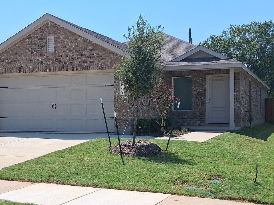 Brand New Modern Home Fully Furnished 4BR 2Bath image 1