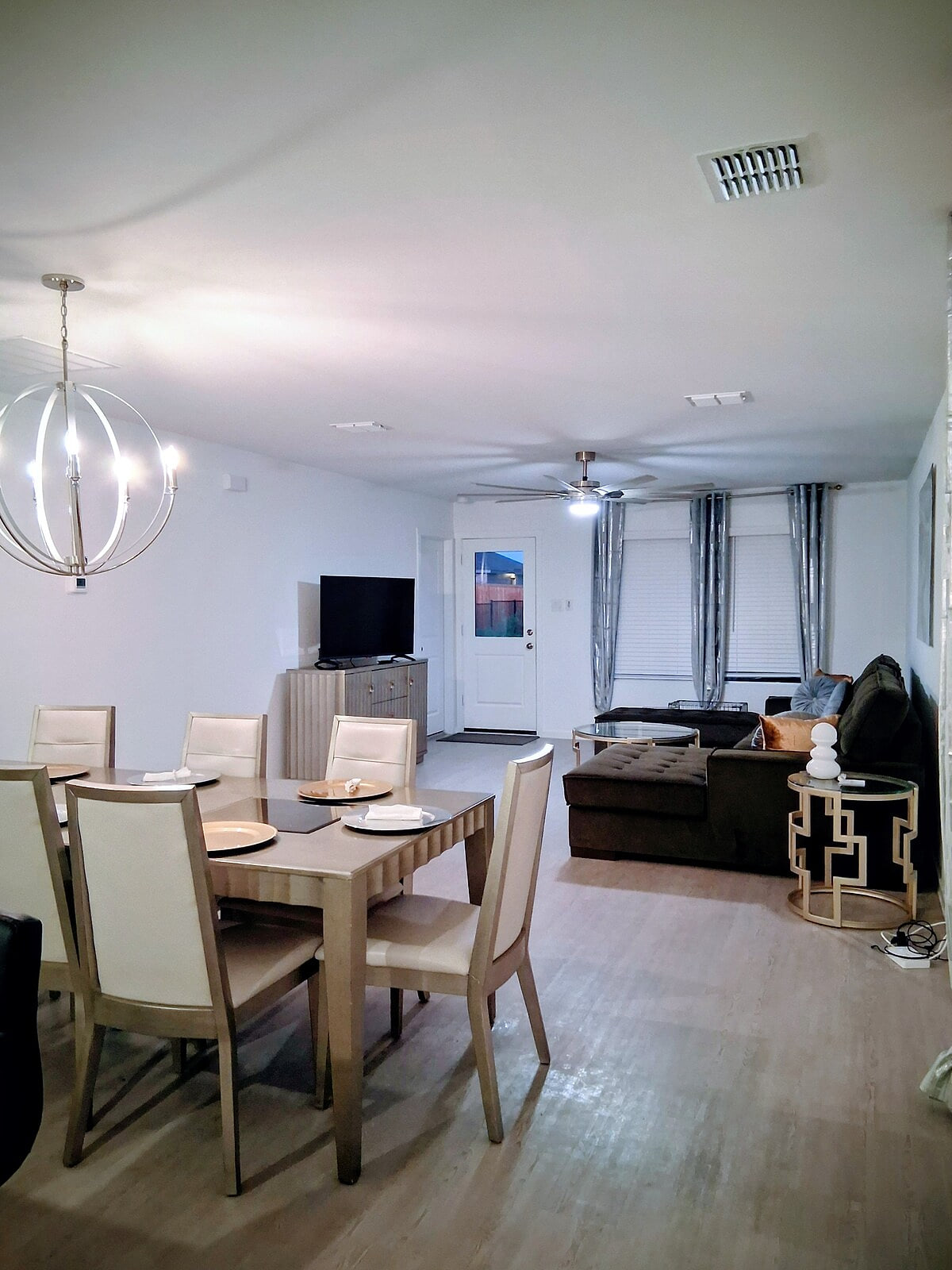 Brand New Modern Home Fully Furnished 4BR 2Bath image 14