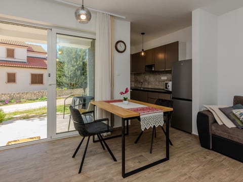 Apartment Mutak