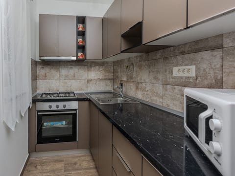 Apartment Mutak