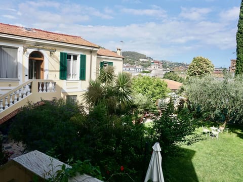 Historische Villa-Garten-Privatparkplatz-6 Gäste