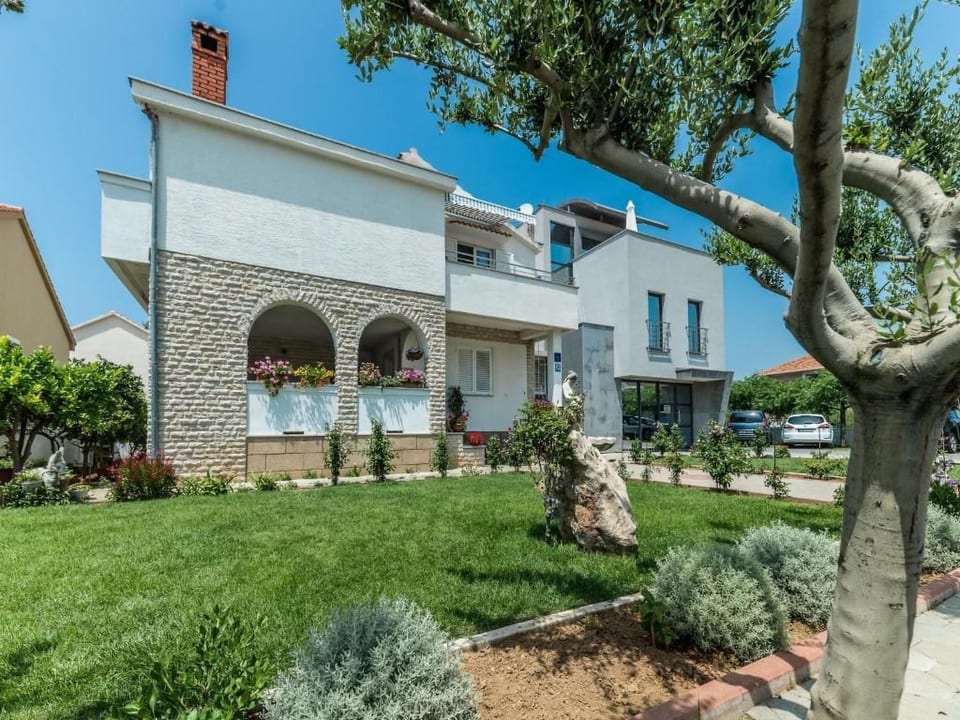 Grbic 3 - Privlaka, Zadar County
