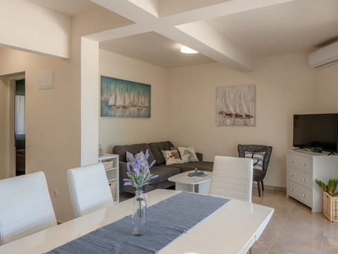 Apartment Sum mora 4