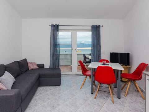Apartment Palaic 2