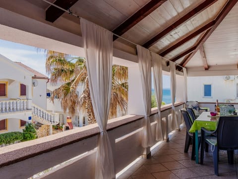 Apartment Santek 1