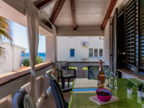 Apartment Santek 1