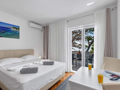 Pine Canopy Studio mit Balkon und Meerblick A7