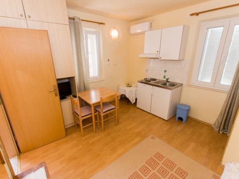 Studio Jakov A2